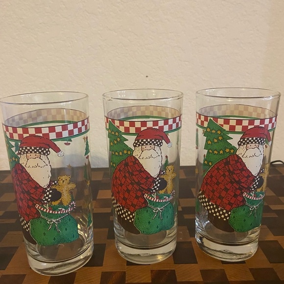 Vintage Debbie Mumm Set Of 3 Magic of Santa Christmas Festive Holiday Tumblers - Picture 3 of 11